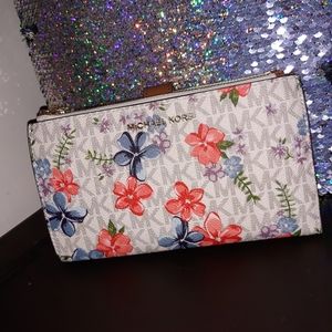Micheal kors wallet and card holder